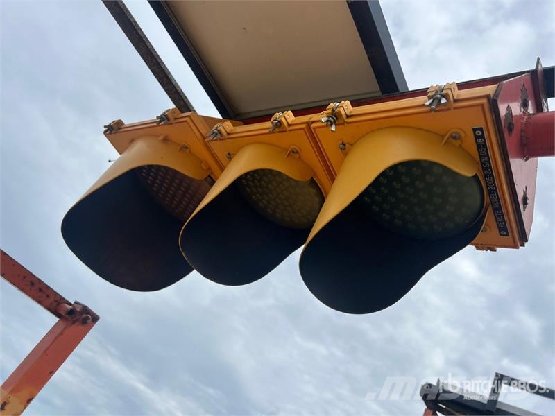  Towable Solar Powered Traffic Light Torres de luz