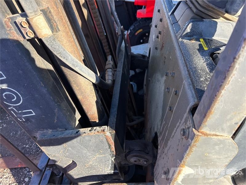 Toyota 42-6FGU25 3750 lb Forklift Kahveltõstukid - muud