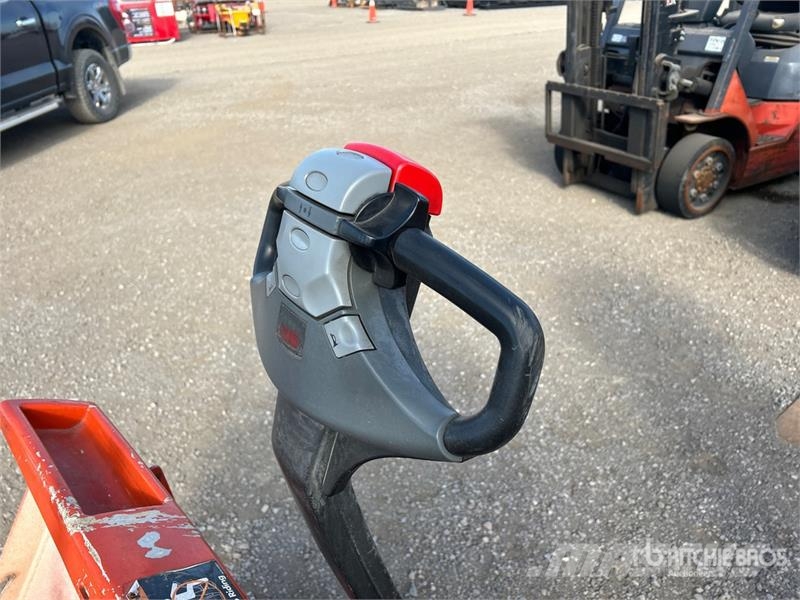Toyota 4500 lb Electric Pallet Jack Transpalette manuel
