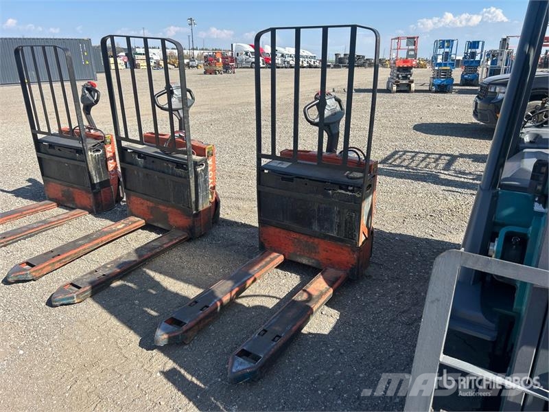 Toyota 7HBW23 Transpallet elettrici a timone
