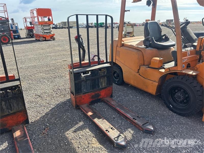 Toyota 7HBW23 Transpallet elettrici a timone