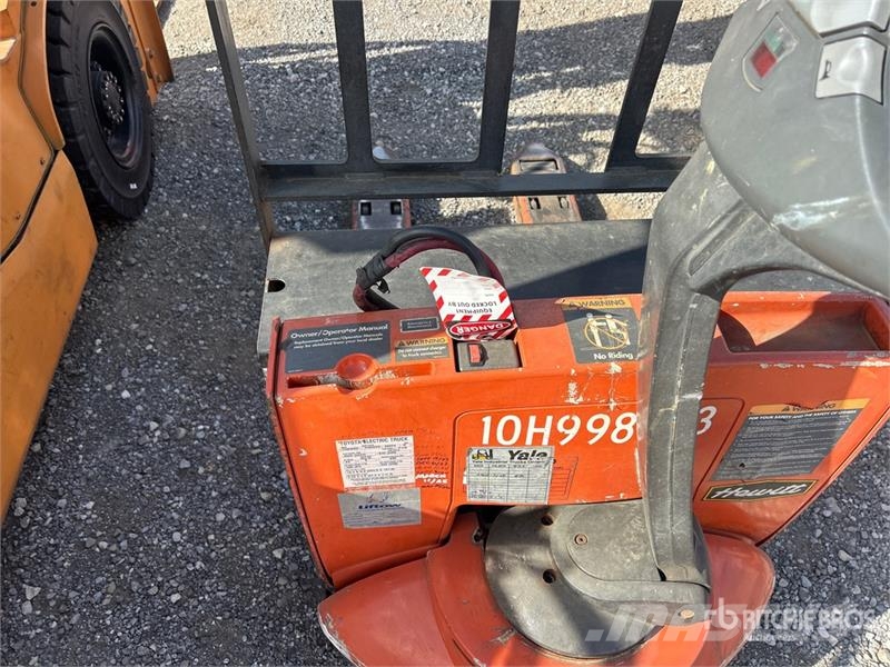Toyota 7HBW23 Transpallet elettrici a timone