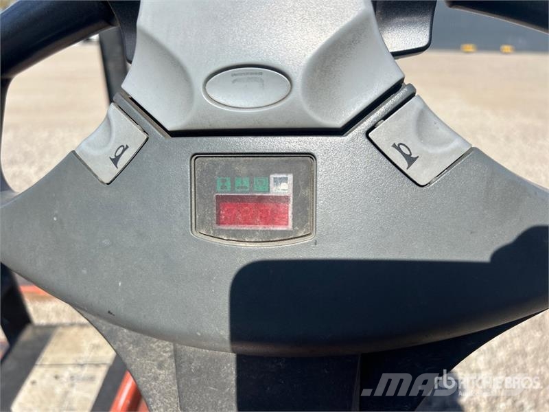 Toyota 7HBW23 핸드파레트 트럭