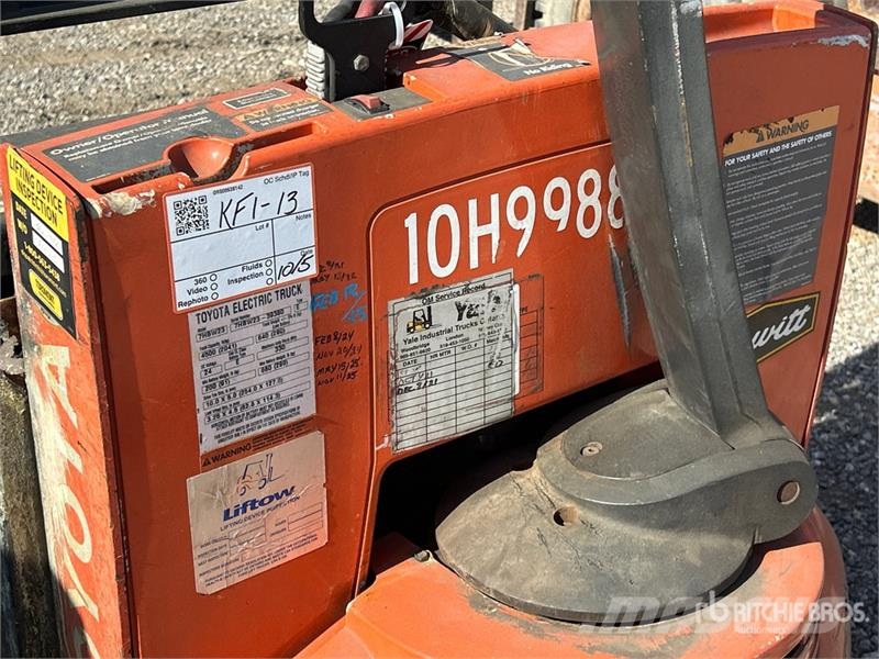 Toyota 7HBW23 Transpallet elettrici a timone