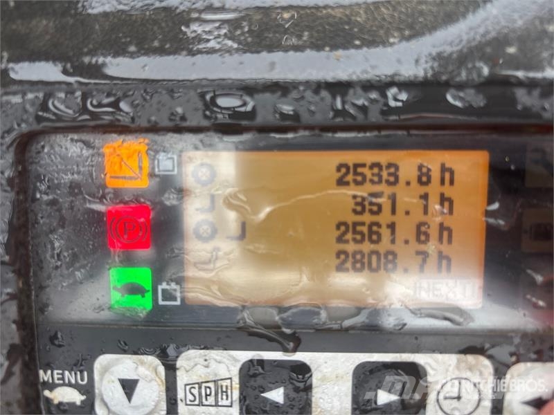 Toyota 8FBCHU25 2410 lb Electric Forklift Elektrostapler