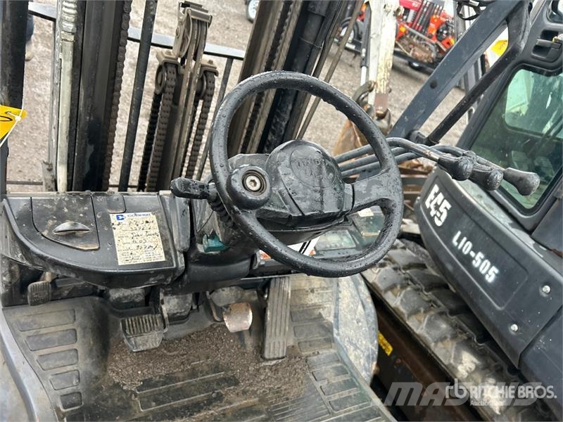 Toyota 8FGU25 4500 lb Forklift Targoncák-Egyéb