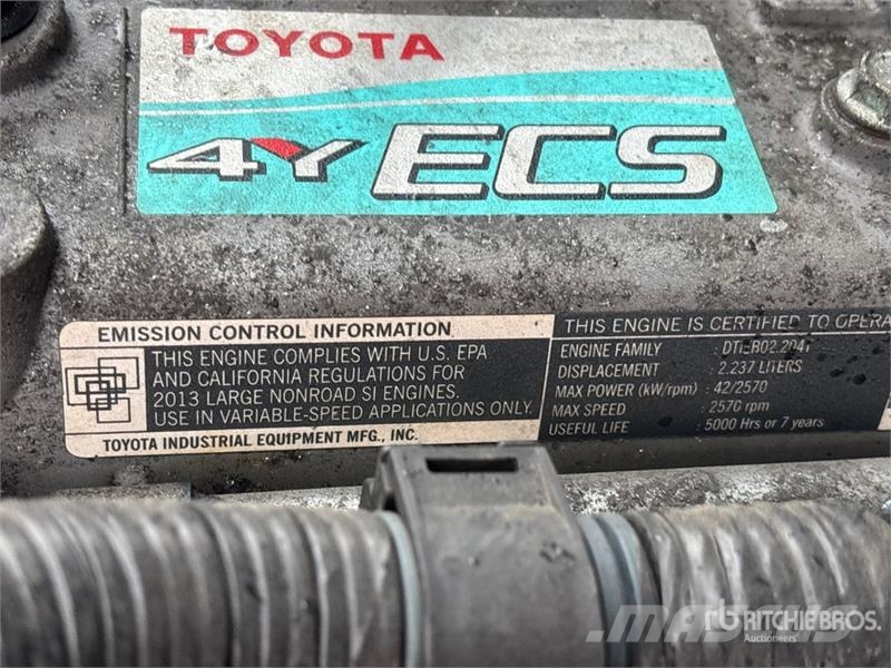 Toyota 8FGU30 5750 lb Forklift Autres Chariots élévateurs