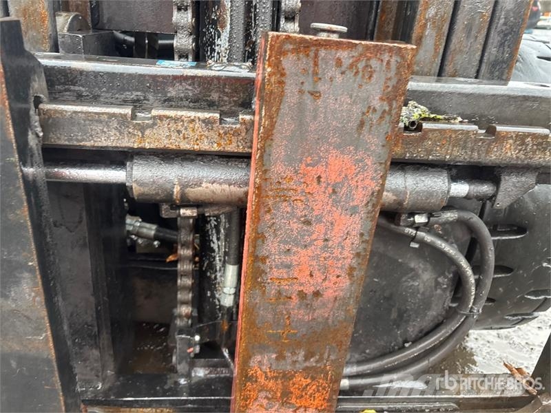 Toyota 8FGU30 5750 lb Forklift Autres Chariots élévateurs