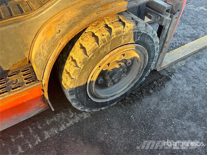 Toyota 8FGU30 5820 lb Cushion Tire Forklift Інше