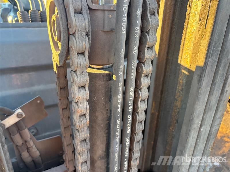 Toyota 8FGU30 5820 lb Cushion Tire Forklift Інше