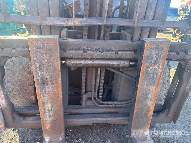 Toyota 8FGU30 5820 lb Cushion Tire Forklift Empilhadores - Outros
