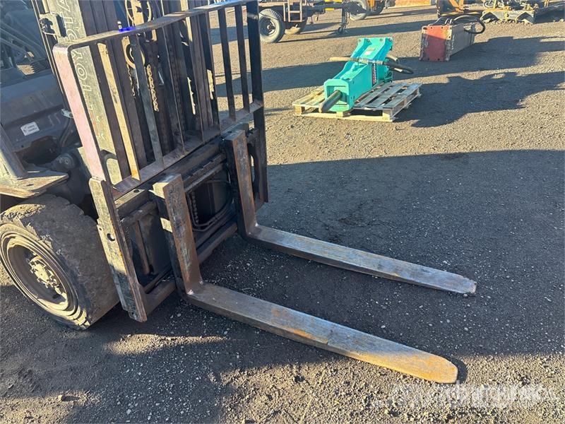 Toyota 8FGU30 5820 lb Cushion Tire Forklift Empilhadores - Outros