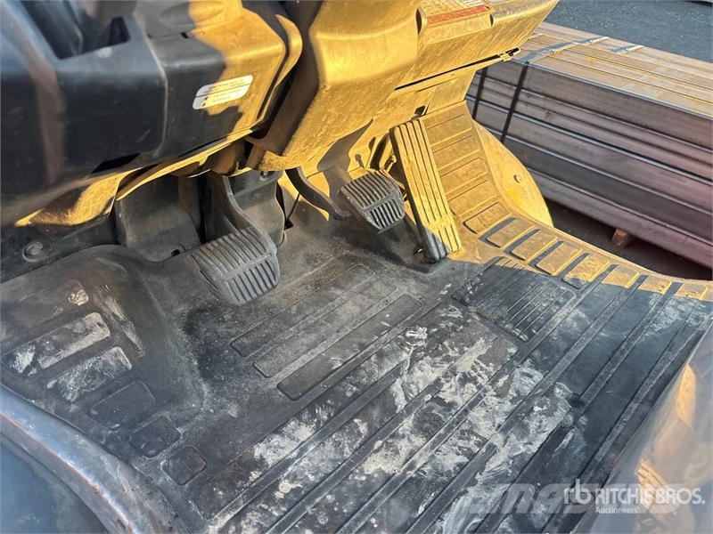 Toyota 8FGU30 5820 lb Cushion Tire Forklift Інше