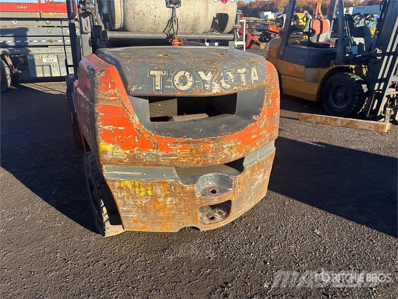 Toyota 8FGU30 Forklift Інше