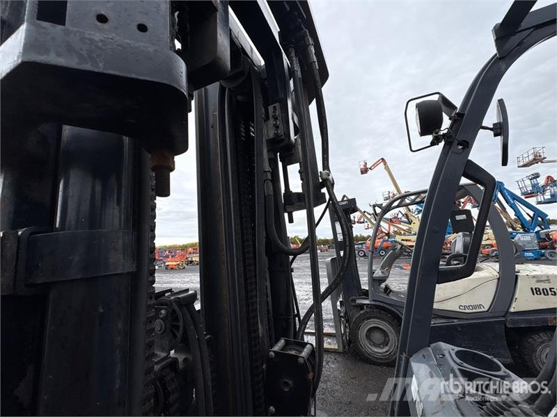 Toyota 8FGU32 6500 lb Pneumatic Tire Forklift 그 외 지게차