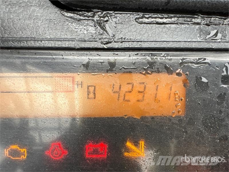 Toyota 8FGU32 6500 lb Pneumatic Tire Forklift 그 외 지게차
