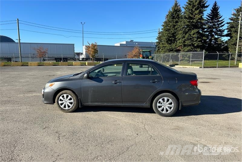 Toyota Corolla CE Coches