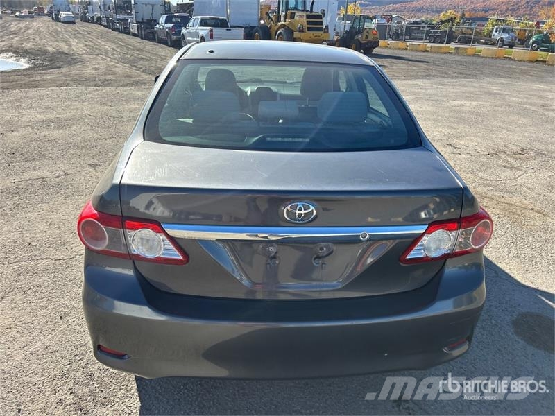 Toyota Corolla CE Coches
