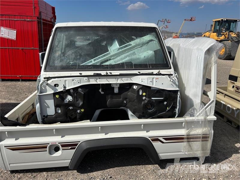 Toyota Land Cruiser 70 Series Truck Cab (Unused) Кабини