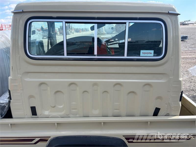 Toyota Land Cruiser 70 Series Truck Cab (Unused) Кабини
