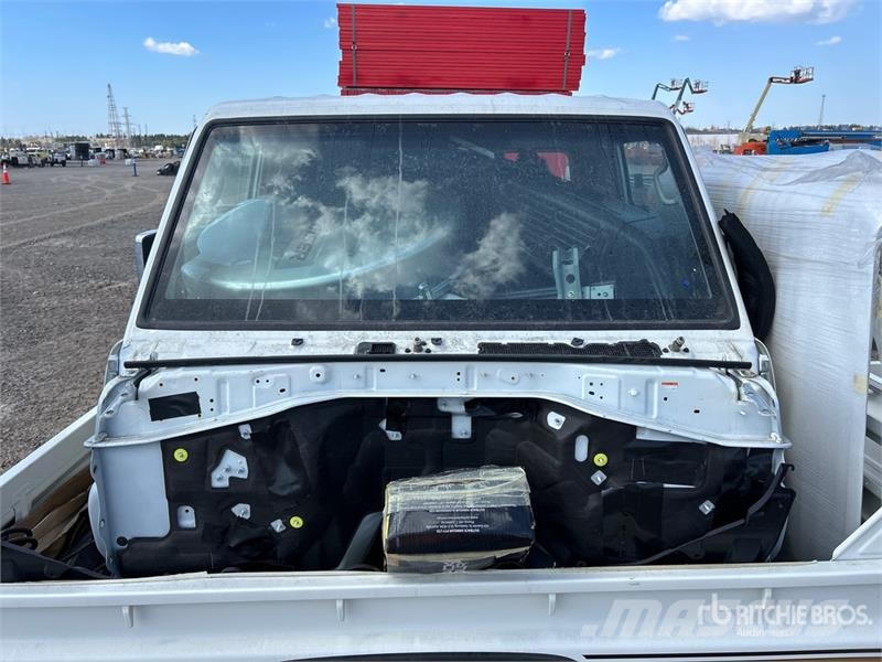 Toyota Land Cruiser 70 Series Truck Cab (Unused) Кабини