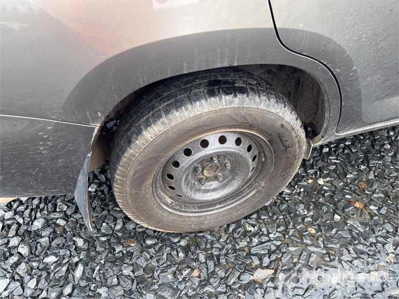 Toyota RAV4 2WD SUV Coches