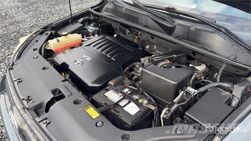 Toyota RAV4 Sport 4WD SUV Coches