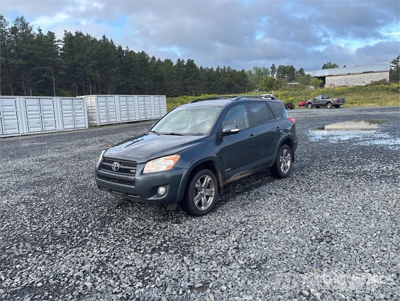Toyota RAV4 Sport 4WD SUV Coches