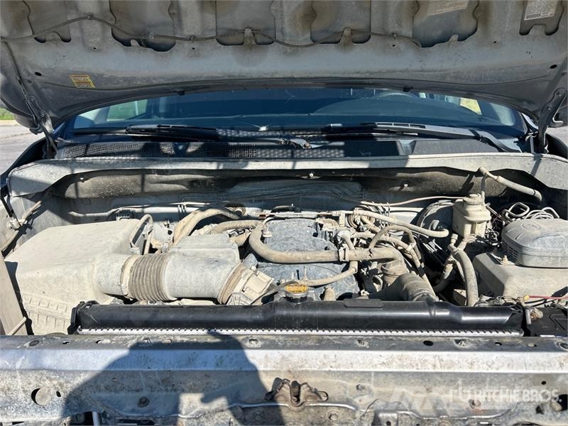 Toyota Tundra 4x4 Crew Cab Flatbed Truck Camiones plataforma