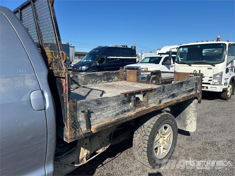Toyota Tundra 4x4 Crew Cab Flatbed Truck Camiones plataforma