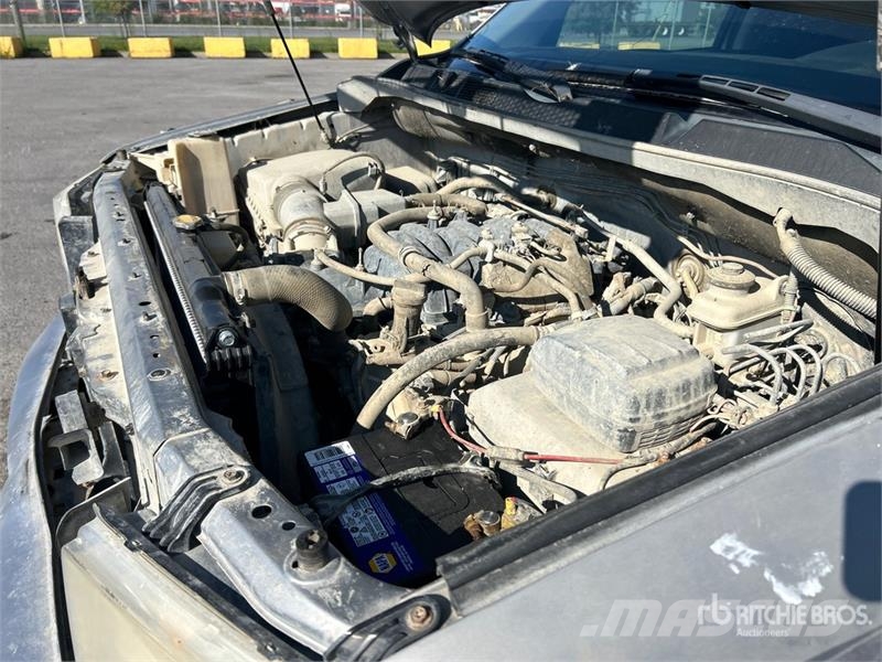 Toyota Tundra 4x4 Crew Cab Flatbed Truck Camiones plataforma