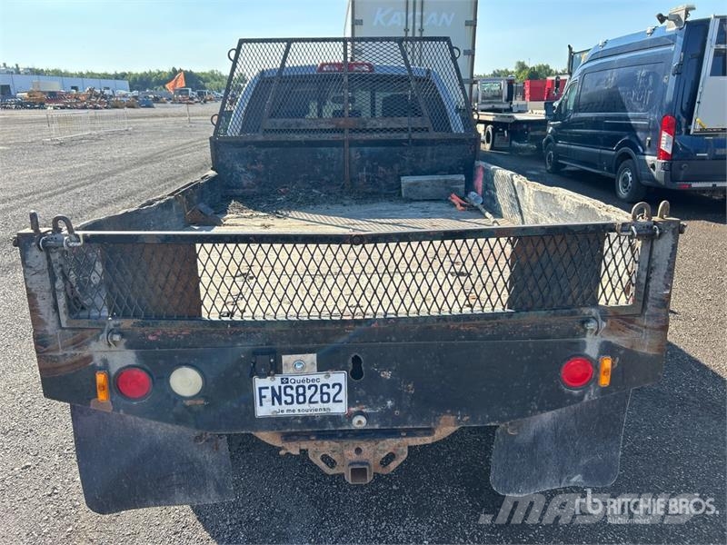 Toyota Tundra 4x4 Crew Cab Flatbed Truck Camiones plataforma