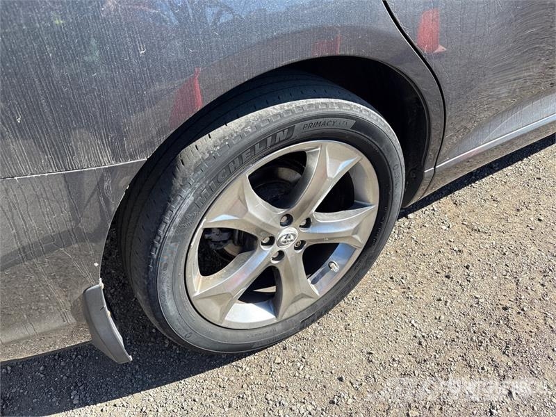 Toyota Venza AWD SUV سيارات