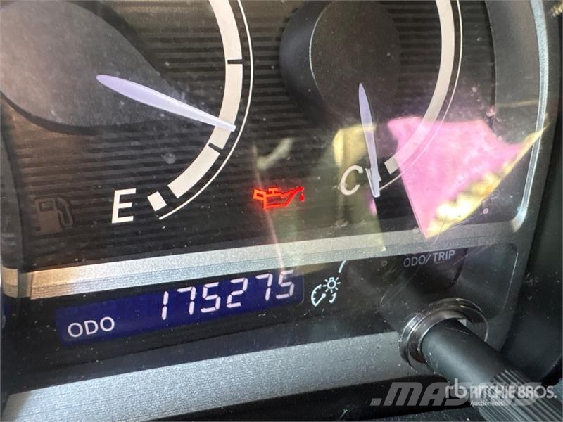 Toyota Venza AWD SUV سيارات