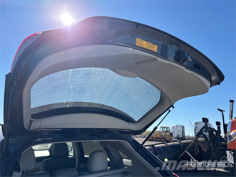 Toyota Venza AWD SUV سيارات