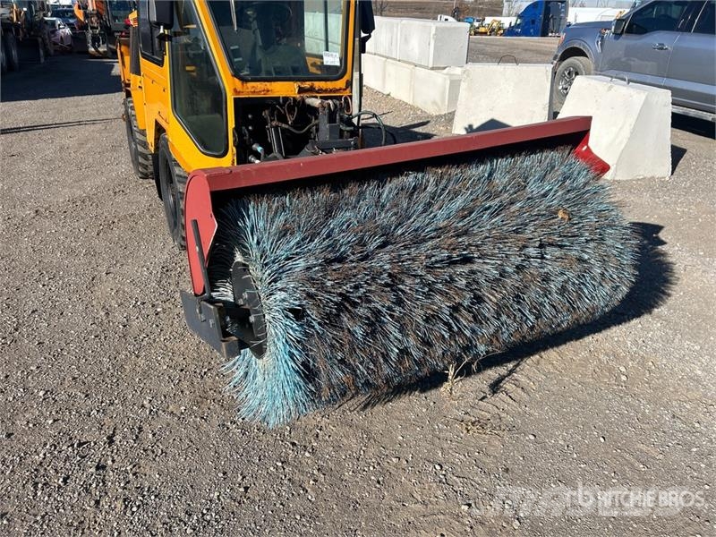 Trackless MT5T Municipal Tractor Būvniecība- Citi