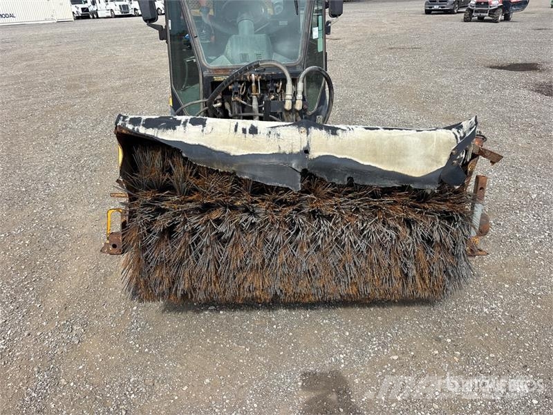 Trackless MT6 Municipal Tractor Строителство - Други