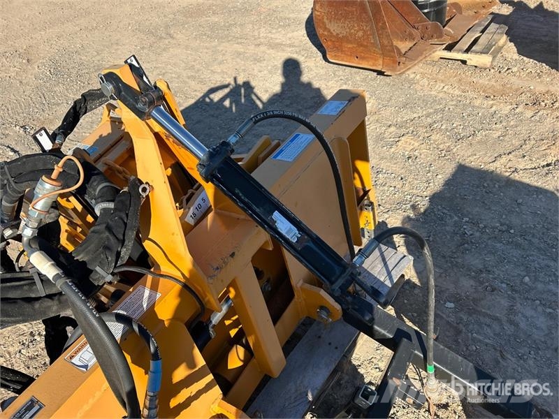 Trackless MTCP 18 in Cold Planer Attachment Freze za asfalt