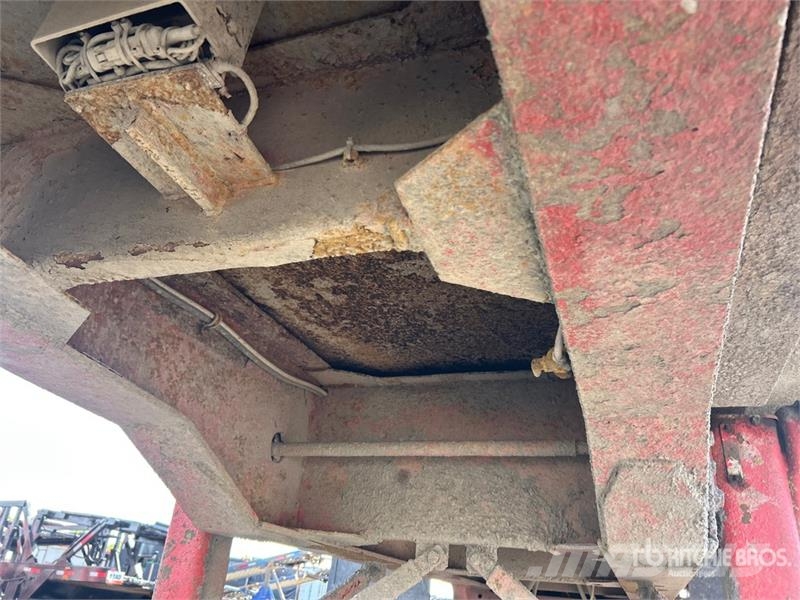  Trail 26 ft T/A End Dump er Самоскиди