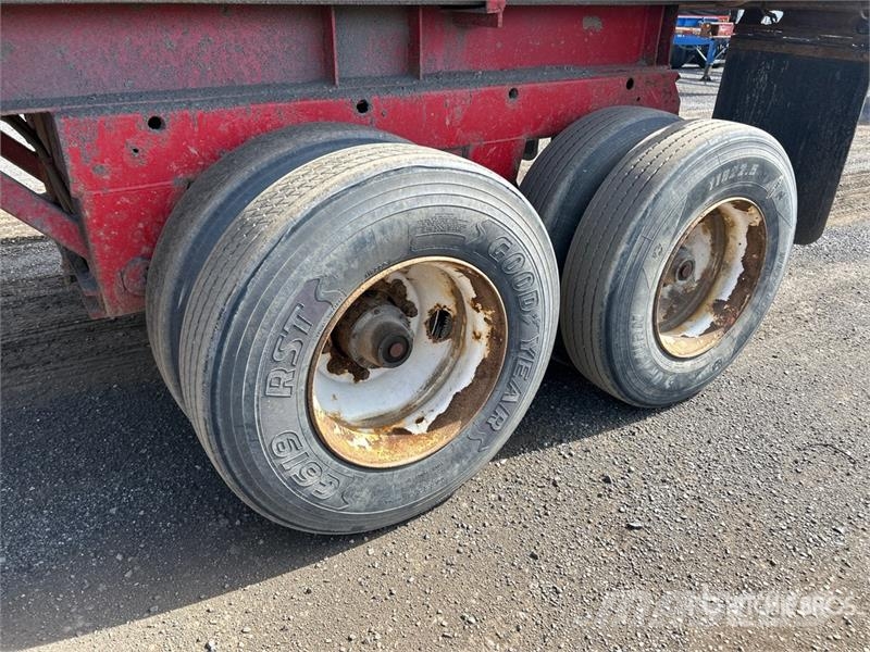  Trail 26 ft T/A End Dump er Самоскиди