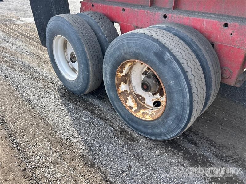  Trail 26 ft T/A End Dump er Самоскиди