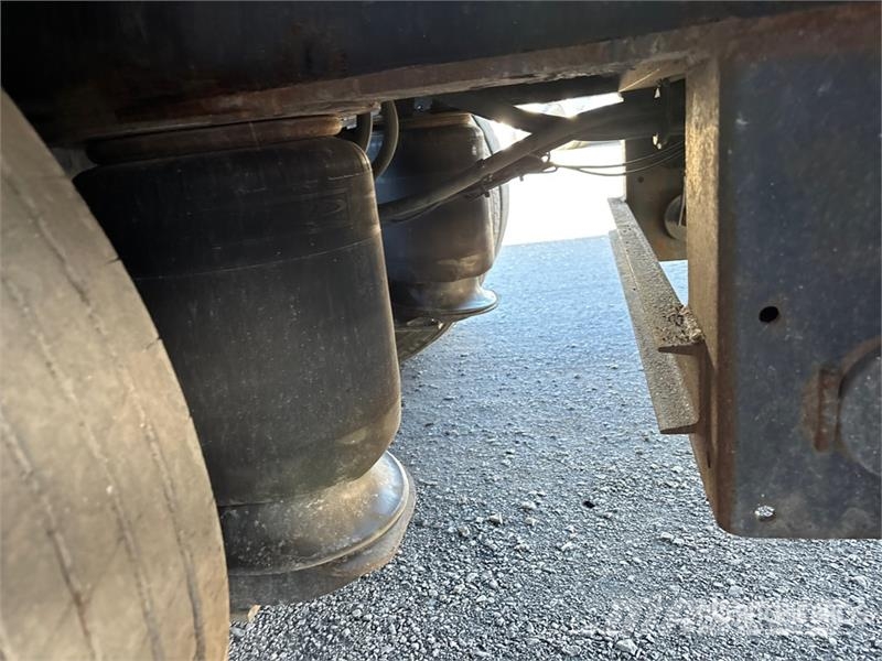 Trail King 18398 kg T/A Removable Gooseneck Lowboy Trailer Raskeveohaagised