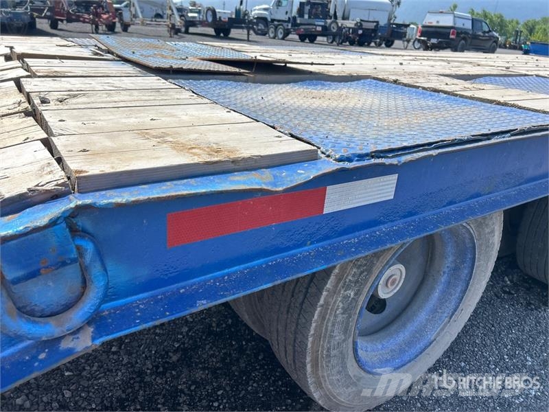 Trail King 24 ft T/A Equipment Trailer Oprijwagen