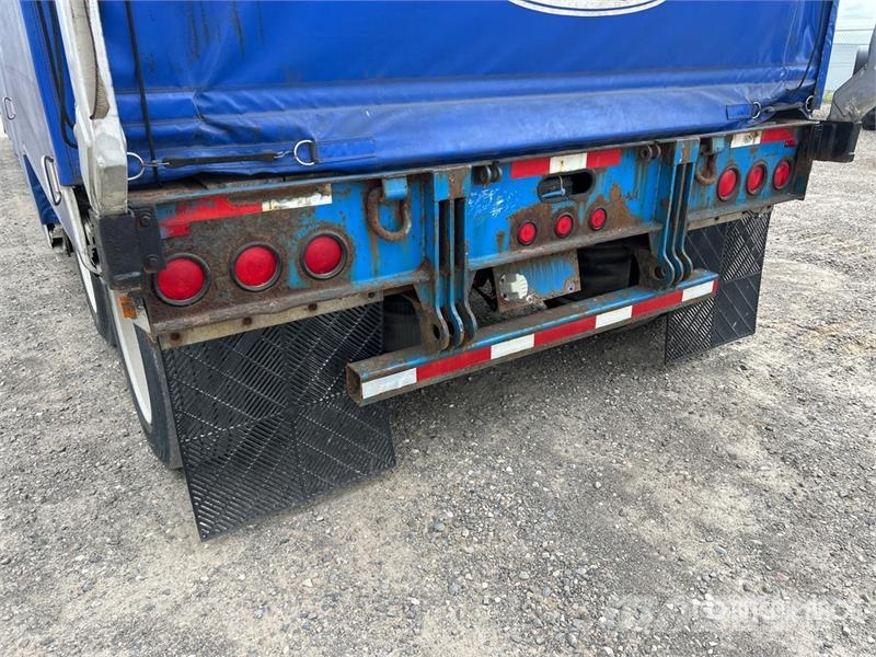 Trail King 48 ft T/A Lowboy Curtain Side Trailer Caja de lona