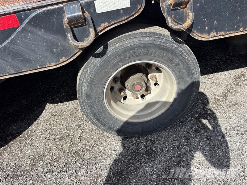 Trail King 53 ft Tri/A Hydraulic Tail Trailer Dieplader