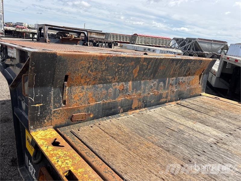 Trail King 53 ft Tri/A Hydraulic Tail Trailer Dieplader