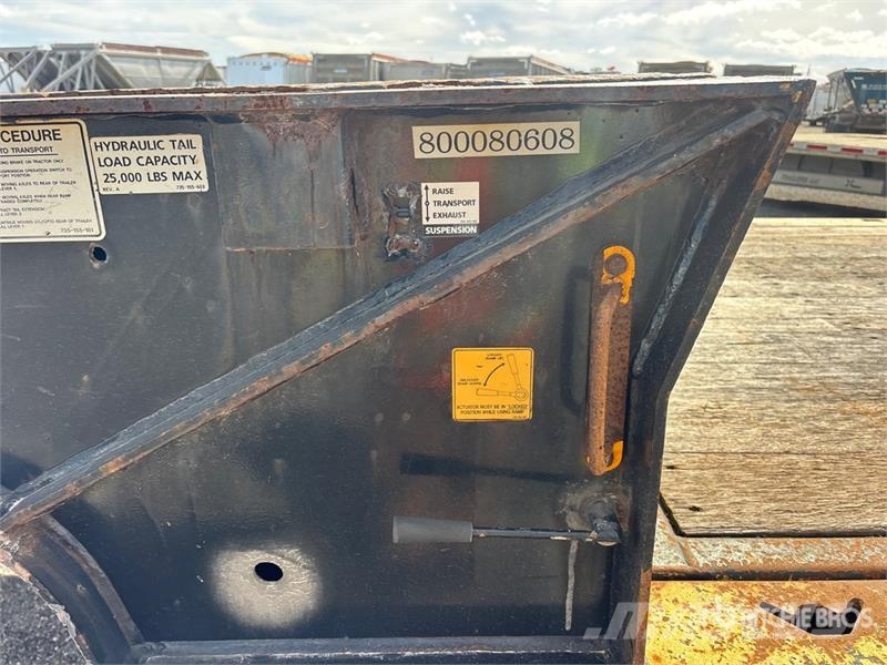 Trail King 53 ft Tri/A Hydraulic Tail Trailer Dieplader