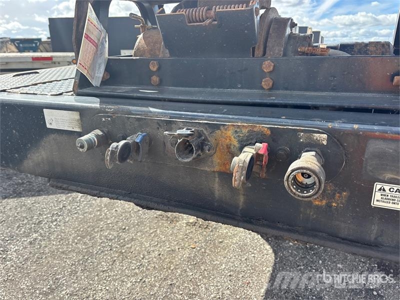 Trail King 53 ft Tri/A Hydraulic Tail Trailer Dieplader