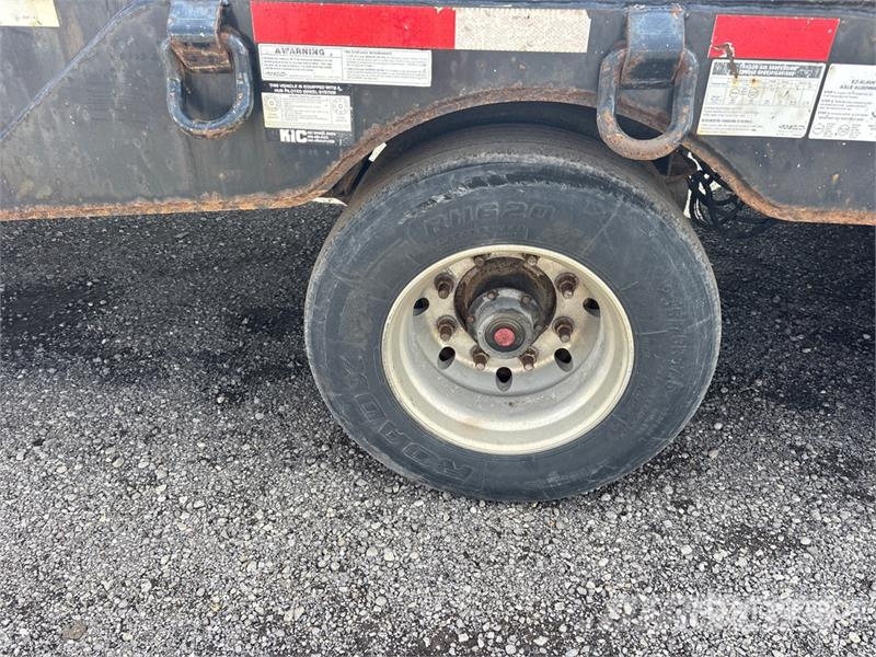 Trail King 53 ft Tri/A Hydraulic Tail Trailer Dieplader