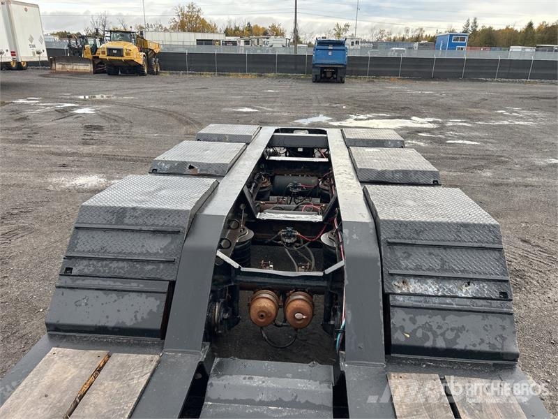 Trail King TK1 Tri/A Removable Gooseneck Lowboy Trailer Низькорамні причепи